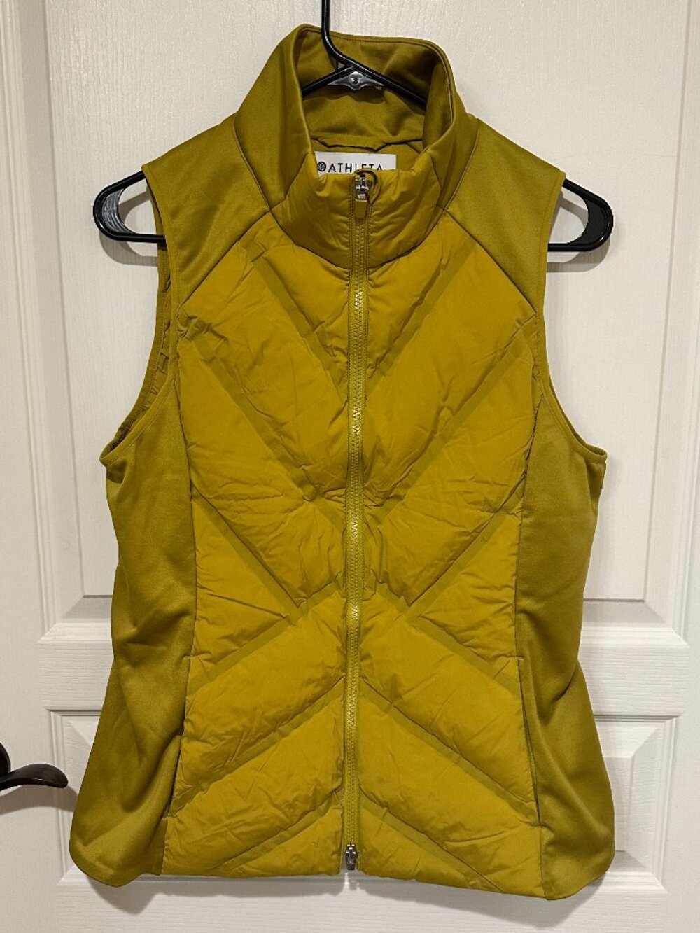 Athleta Inlet Puffer Vest - Size M